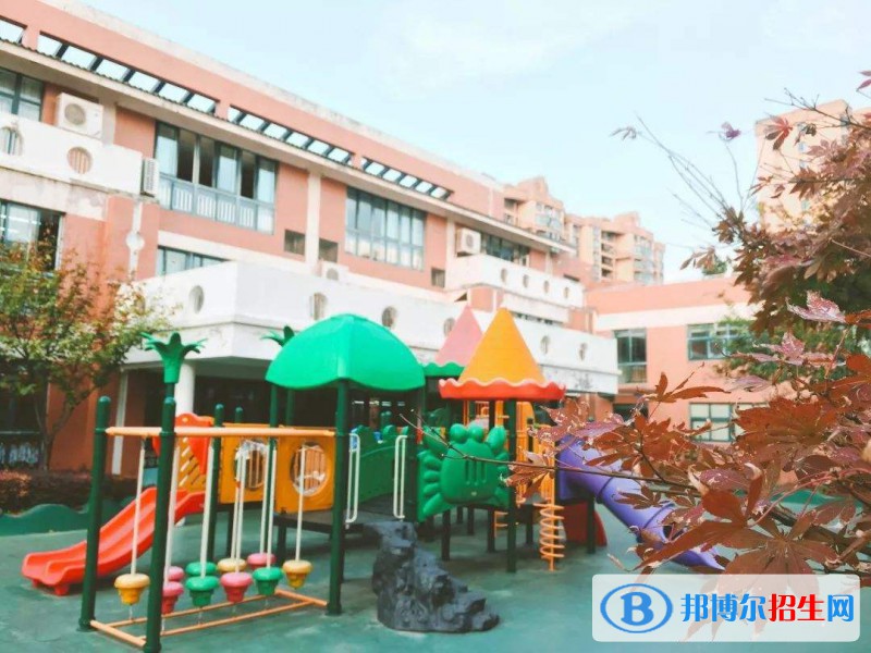 贵阳2021年女生在幼师学校学什么好