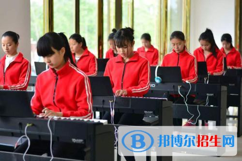 贵阳2021年女生读幼师学校
