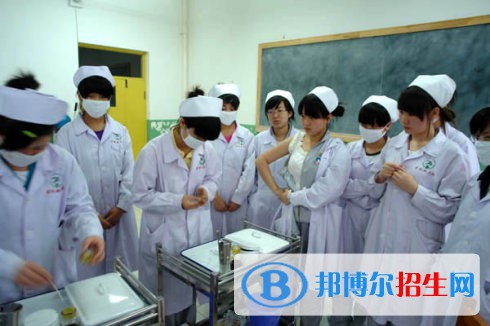成都2021年卫校什么专业适合女生