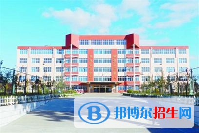 乐山医药科技学校龙泉成工教学区2021年报名条件、招生对象