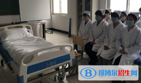 广州读卫校读什么专业好
