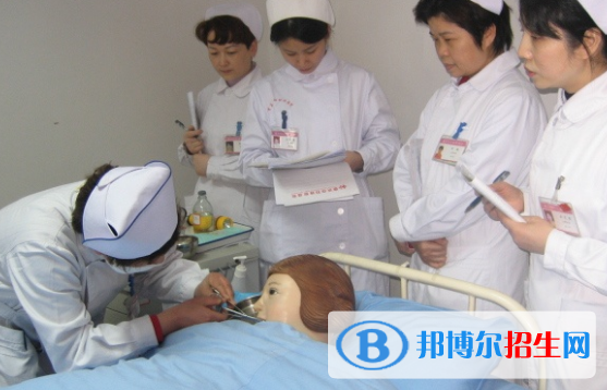 广州初中生读什么卫校