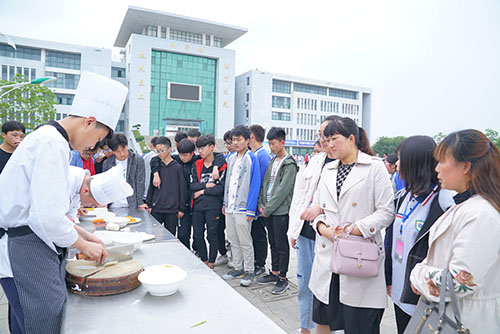 江苏阜宁中等专业学校2021年宿舍条件