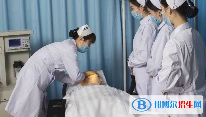 广州2021年男生读什么卫校
