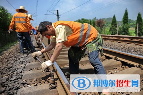 西安2021年读铁路学校要分数吗