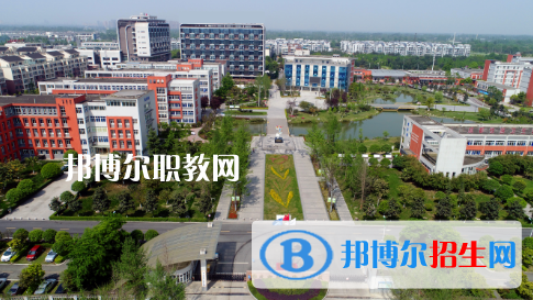 成都2021年初中毕业报什么中专学校