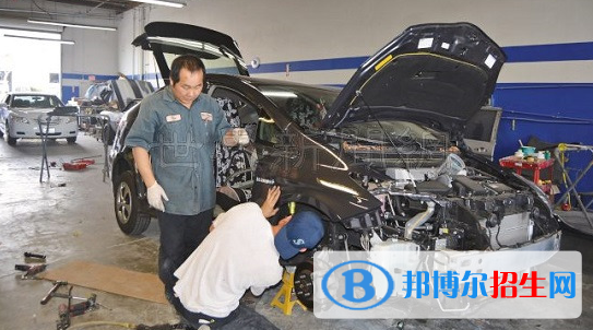 贵州2021年有哪些有汽修学校的大专院校