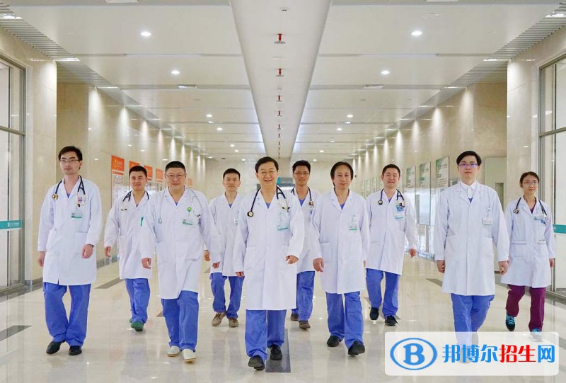 广州2021年卫校好还是职高好