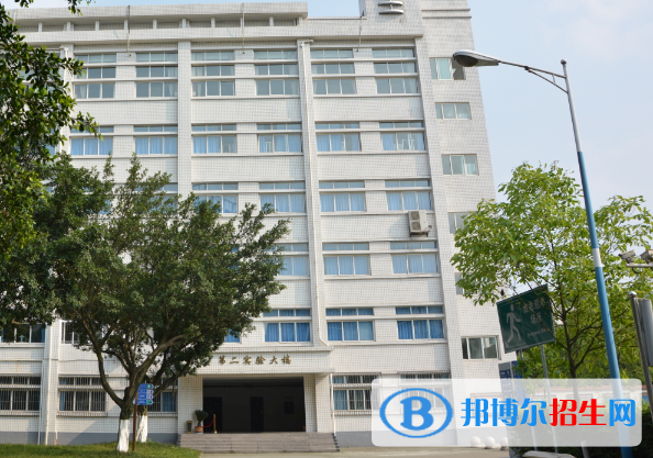 成都2021年中专学校学什么专业有前途