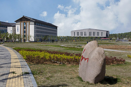 扬州市弘扬中等专业学校怎么样、好不好
