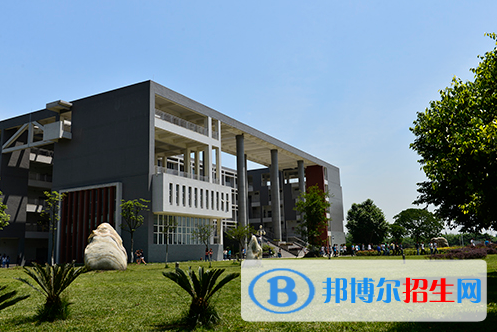 成都2021年中专学校什么时候开学