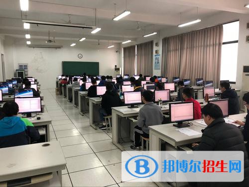 贵州2021年初中生报什么计算机学校好