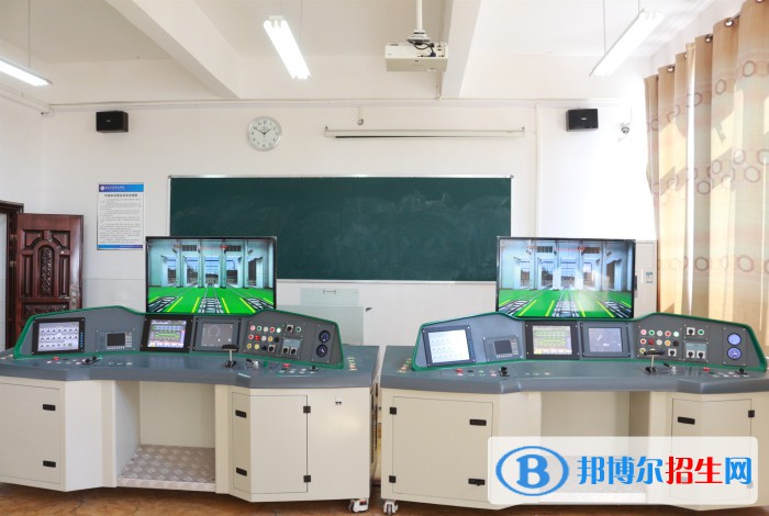 重庆2021年轨道交通学校有女生吗