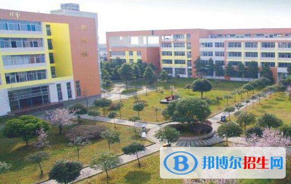 成都2021年中专学校一般上几年