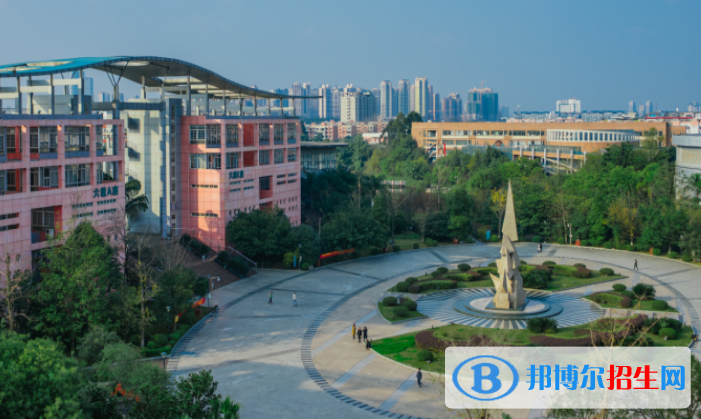 成都2021年中学毕业读什么中专学校