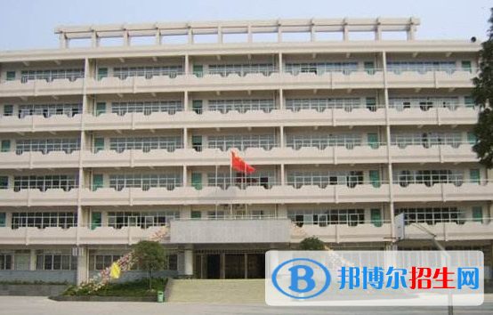 成都2021年中专学校读什么专业有前途