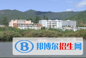 新平县职业高级中学2021年招生录取分数线