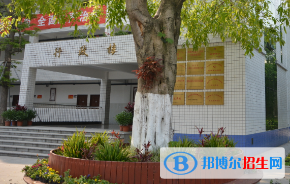 成都2021年读中专学校有没有用