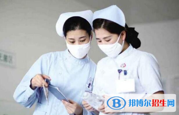 重庆2022年读护理学校学什么专业好