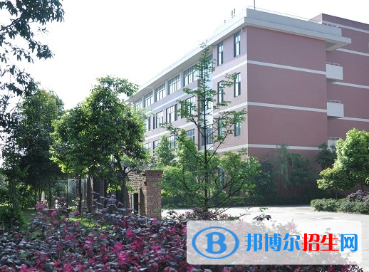 成都2021年高中毕业能上中专学校