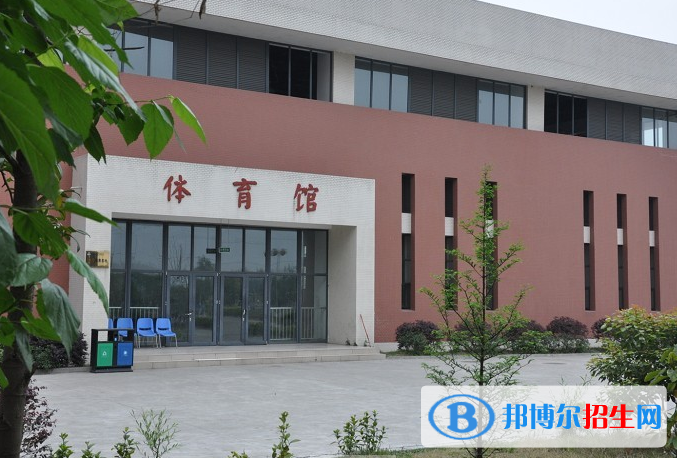 成都2021年高中毕业能上什么中专学校
