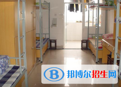 成都第三中学2021年宿舍条件