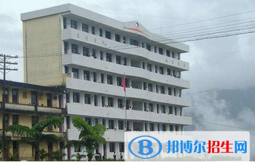 绿春县民族职业高级中学怎么样，好不好
