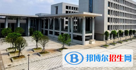 荥经县职业高级中学怎么样、好不好