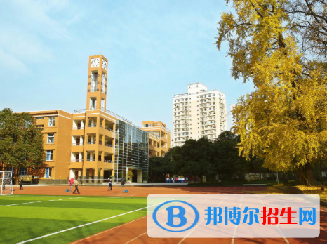 成都市第八中学2021年排名