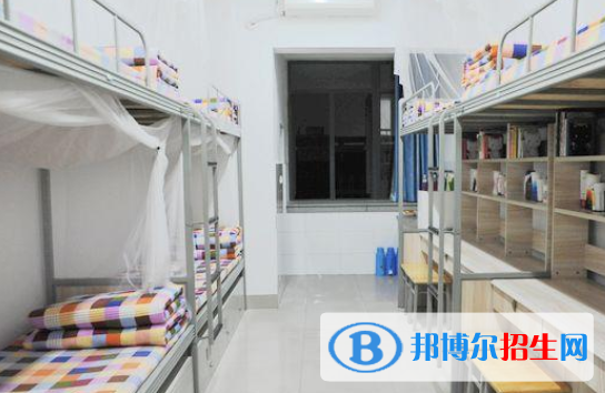 成都市第四十九中学2021年宿舍条件