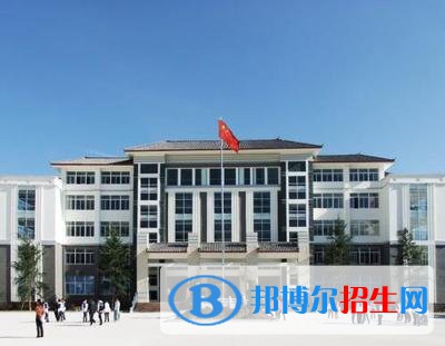 丽江市古城区职业高级中学怎么样，好不好