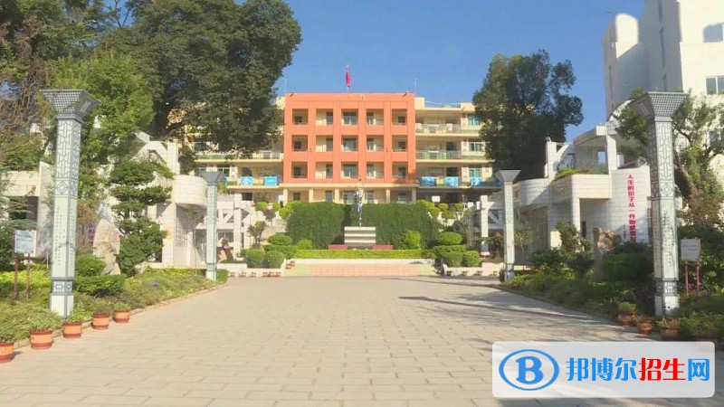 华坪县职业高级中学2021年招生录取分数线
