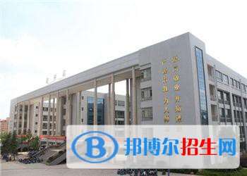 曲靖卫生学校网站网址