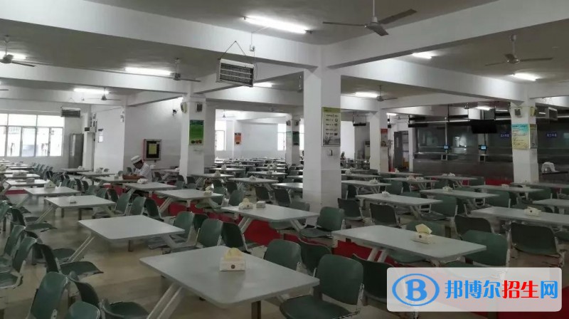 昆明市金殿中学2021年招生简章