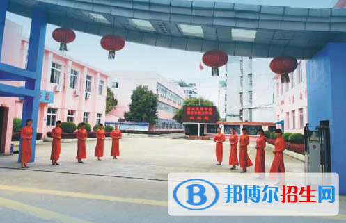 浙江2021年女生学什么中专学校好