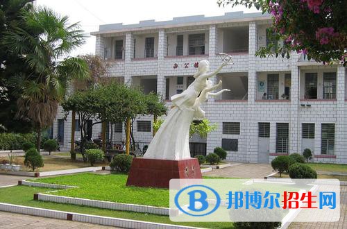云南2021年初中生能上卫校吗