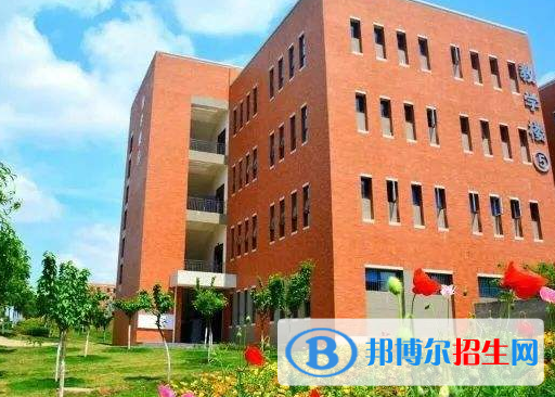 成都2021年中专学校是中专吗