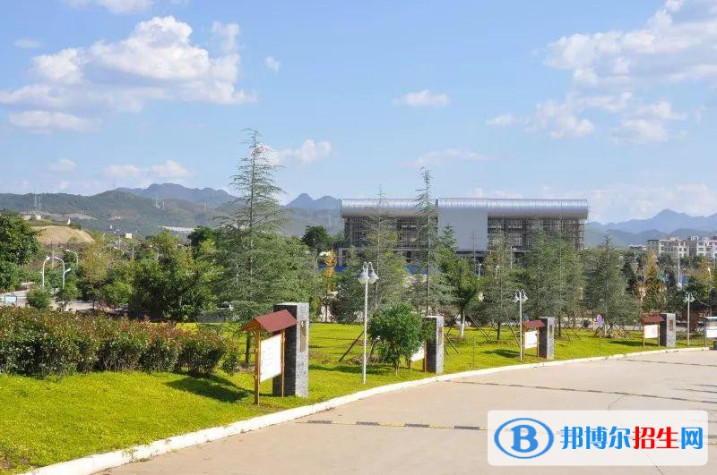 云南2021年初中生报什么卫校