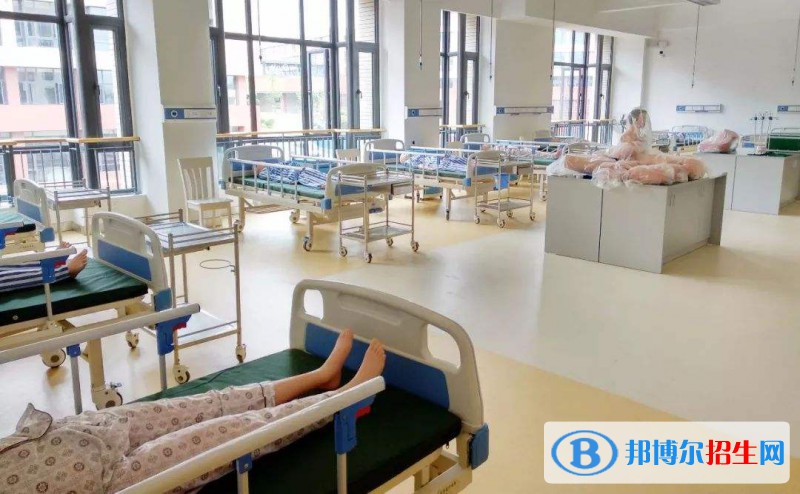 重庆2022年读护理学校好不好