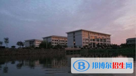 南京2021年卫校好的大专学校