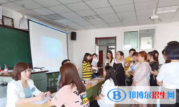 四川2021年中专有什么专业适合女生