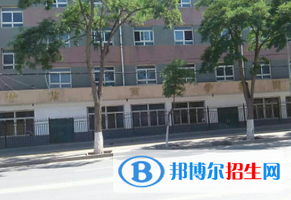 甘肃2021年男生读什么中专学校好