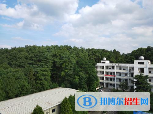 贵阳2021年初中生可以读什么计算机学校