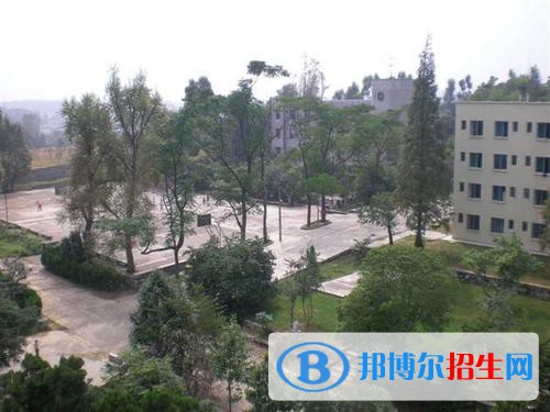 阳2021年初中生读什么计算机学校最好