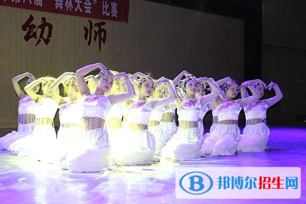 安徽2020年女生上什么中专学校好
