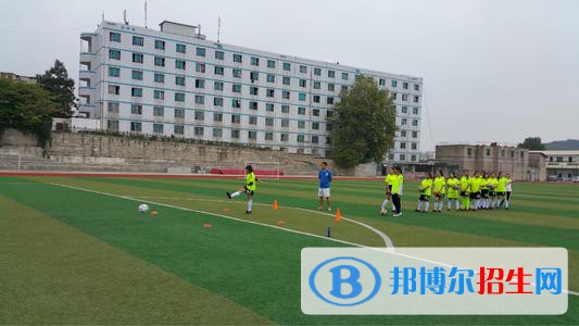 贵阳2021年适合男生的计算机学校