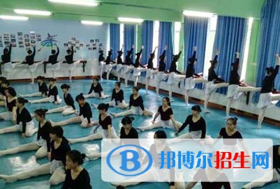 安徽2021年女孩子中专学什么专业好
