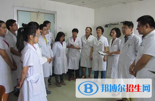 四川2021年适合男生的护理学校专业