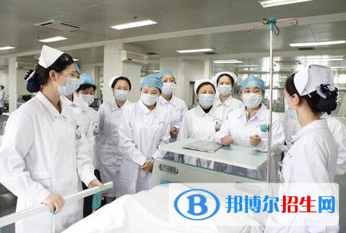 四川2021年护理学校有哪些专业适合女生