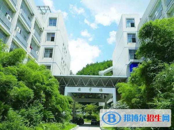 贵阳2021年适合女生的计算机学校